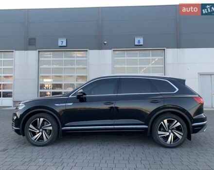 Черный Фольксваген Туарег, объемом двигателя 2.97 л и пробегом 77 тыс. км за 51000 $, фото 4 на Automoto.ua