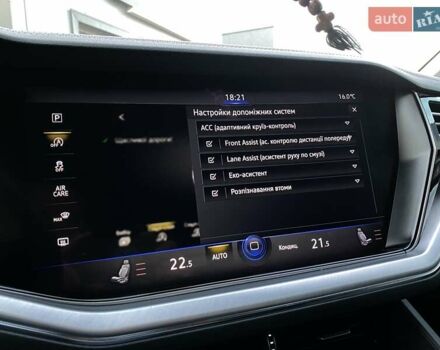 Черный Фольксваген Туарег, объемом двигателя 2.97 л и пробегом 130 тыс. км за 46999 $, фото 75 на Automoto.ua