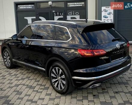 Черный Фольксваген Туарег, объемом двигателя 2.97 л и пробегом 130 тыс. км за 46999 $, фото 29 на Automoto.ua