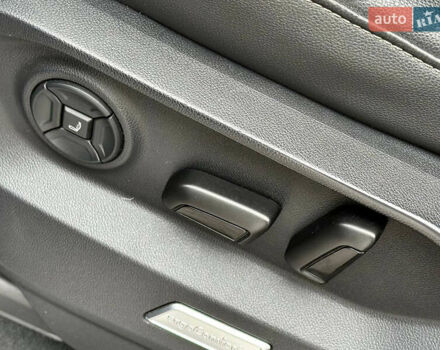 Черный Фольксваген Туарег, объемом двигателя 2.97 л и пробегом 129 тыс. км за 48500 $, фото 26 на Automoto.ua