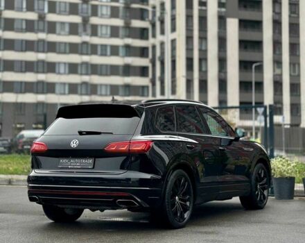 Черный Фольксваген Туарег, объемом двигателя 3 л и пробегом 141 тыс. км за 48500 $, фото 3 на Automoto.ua