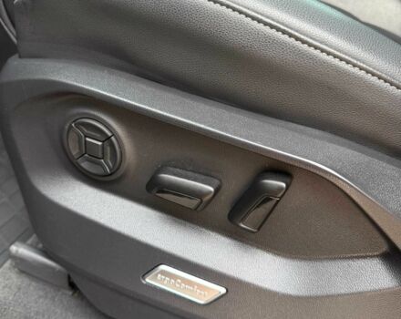 Черный Фольксваген Туарег, объемом двигателя 3 л и пробегом 163 тыс. км за 40000 $, фото 7 на Automoto.ua