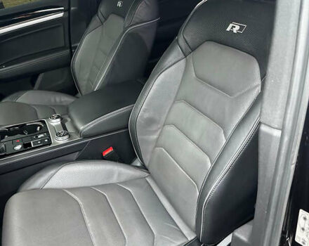 Черный Фольксваген Туарег, объемом двигателя 3 л и пробегом 115 тыс. км за 45500 $, фото 34 на Automoto.ua