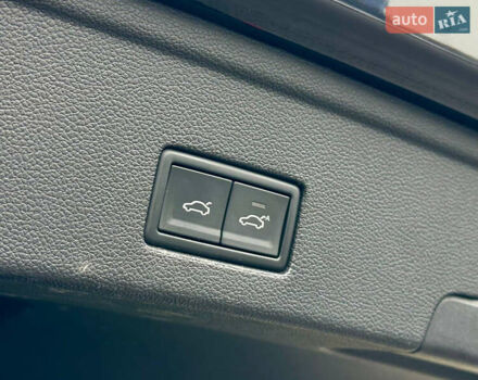 Черный Фольксваген Туарег, объемом двигателя 3 л и пробегом 141 тыс. км за 48500 $, фото 51 на Automoto.ua