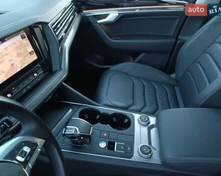Чорний Фольксваген Туарег, об'ємом двигуна 2.97 л та пробігом 255 тис. км за 41500 $, фото 51 на Automoto.ua