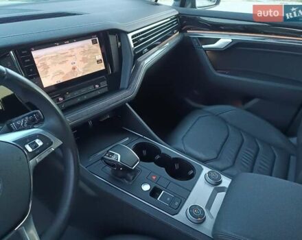 Чорний Фольксваген Туарег, об'ємом двигуна 2.97 л та пробігом 255 тис. км за 41500 $, фото 49 на Automoto.ua