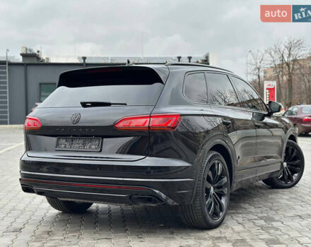 Черный Фольксваген Туарег, объемом двигателя 2.97 л и пробегом 129 тыс. км за 48500 $, фото 13 на Automoto.ua