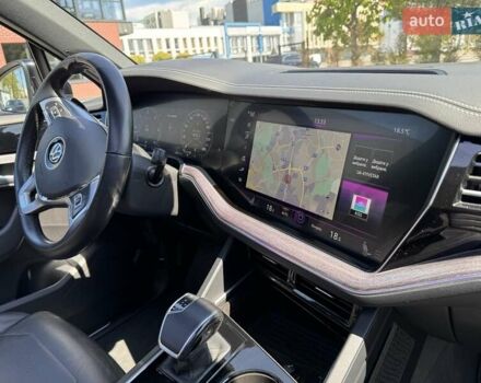 Черный Фольксваген Туарег, объемом двигателя 2.97 л и пробегом 194 тыс. км за 48200 $, фото 7 на Automoto.ua