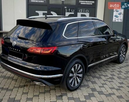 Черный Фольксваген Туарег, объемом двигателя 2.97 л и пробегом 130 тыс. км за 46500 $, фото 42 на Automoto.ua
