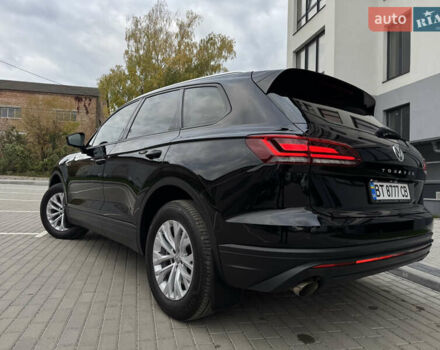 Фольксваген Туарег 2019 в Дубно на Automoto.ua Черный Фольксваген Туарег, объемом двигателя 3 л и пробегом 48 тыс. км за 43500 $, фото 74 на Automoto.ua