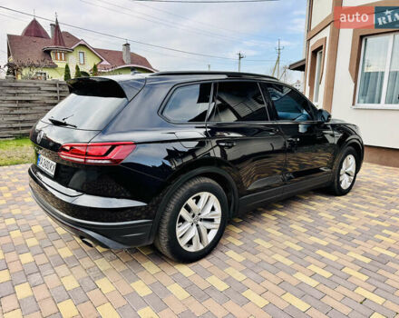 Черный Фольксваген Туарег, объемом двигателя 3 л и пробегом 195 тыс. км за 33700 $, фото 3 на Automoto.ua