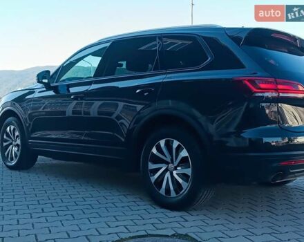 Черный Фольксваген Туарег, объемом двигателя 2.97 л и пробегом 255 тыс. км за 42000 $, фото 25 на Automoto.ua