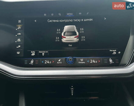 Черный Фольксваген Туарег, объемом двигателя 3 л и пробегом 115 тыс. км за 45500 $, фото 43 на Automoto.ua