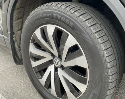 Черный Фольксваген Туарег, объемом двигателя 2.99 л и пробегом 135 тыс. км за 36950 $, фото 25 на Automoto.ua