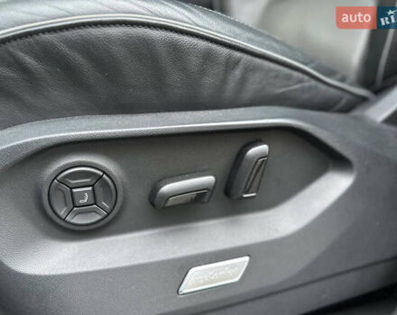 Черный Фольксваген Туарег, объемом двигателя 3 л и пробегом 115 тыс. км за 45500 $, фото 57 на Automoto.ua