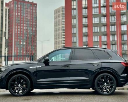 Черный Фольксваген Туарег, объемом двигателя 3 л и пробегом 141 тыс. км за 48500 $, фото 6 на Automoto.ua