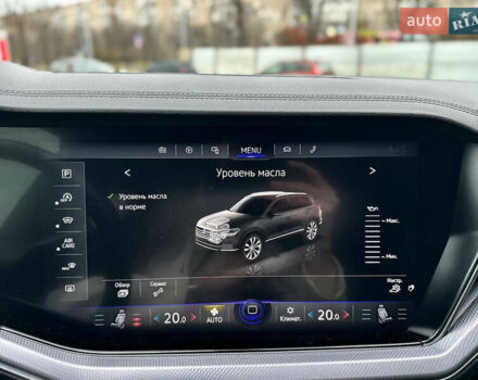 Черный Фольксваген Туарег, объемом двигателя 2.97 л и пробегом 129 тыс. км за 48500 $, фото 31 на Automoto.ua