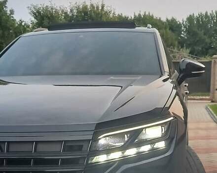 Черный Фольксваген Туарег, объемом двигателя 2.97 л и пробегом 163 тыс. км за 51500 $, фото 29 на Automoto.ua