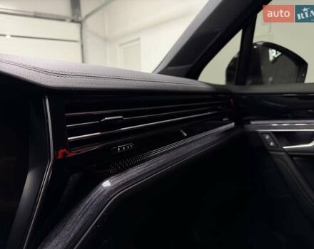 Черный Фольксваген Туарег, объемом двигателя 2.97 л и пробегом 123 тыс. км за 49900 $, фото 41 на Automoto.ua