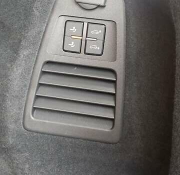 Черный Фольксваген Туарег, объемом двигателя 2.97 л и пробегом 163 тыс. км за 51500 $, фото 10 на Automoto.ua