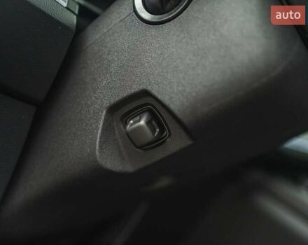 Черный Фольксваген Туарег, объемом двигателя 3.96 л и пробегом 170 тыс. км за 57777 $, фото 50 на Automoto.ua