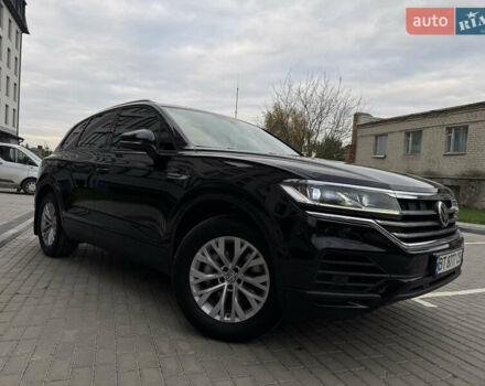Фольксваген Туарег 2019 в Дубно на Automoto.ua Черный Фольксваген Туарег, объемом двигателя 3 л и пробегом 48 тыс. км за 43500 $, фото 72 на Automoto.ua