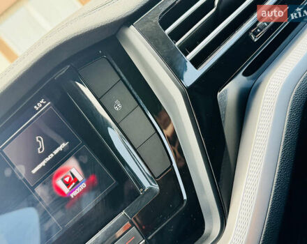 Черный Фольксваген Туарег, объемом двигателя 3 л и пробегом 195 тыс. км за 33700 $, фото 26 на Automoto.ua