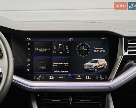 Черный Фольксваген Туарег, объемом двигателя 2.97 л и пробегом 98 тыс. км за 59980 $, фото 42 на Automoto.ua