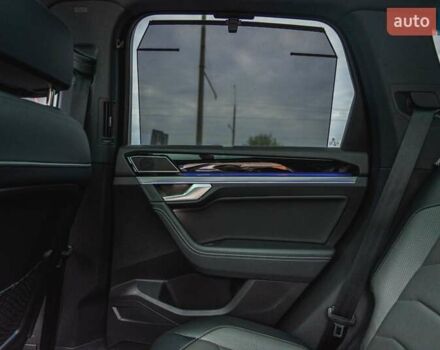 Черный Фольксваген Туарег, объемом двигателя 3.96 л и пробегом 170 тыс. км за 57777 $, фото 99 на Automoto.ua