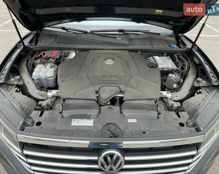 Черный Фольксваген Туарег, объемом двигателя 2.99 л и пробегом 135 тыс. км за 36950 $, фото 26 на Automoto.ua