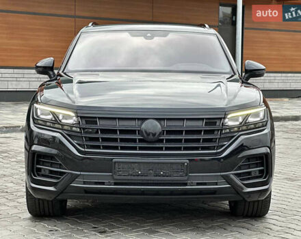 Черный Фольксваген Туарег, объемом двигателя 2.97 л и пробегом 129 тыс. км за 48500 $, фото 6 на Automoto.ua