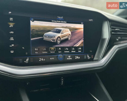 Черный Фольксваген Туарег, объемом двигателя 3 л и пробегом 115 тыс. км за 45500 $, фото 49 на Automoto.ua