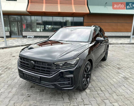 Черный Фольксваген Туарег, объемом двигателя 2.97 л и пробегом 129 тыс. км за 48500 $, фото 5 на Automoto.ua