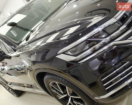 Черный Фольксваген Туарег, объемом двигателя 2.97 л и пробегом 95 тыс. км за 60000 $, фото 10 на Automoto.ua