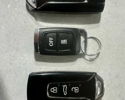 Чорний Фольксваген Туарег, об'ємом двигуна 3 л та пробігом 145 тис. км за 49990 $, фото 25 на Automoto.ua