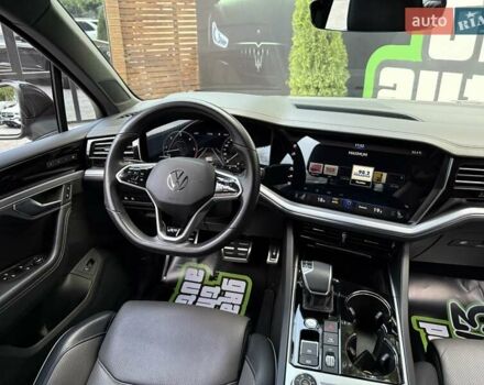 Черный Фольксваген Туарег, объемом двигателя 2.97 л и пробегом 138 тыс. км за 56800 $, фото 54 на Automoto.ua