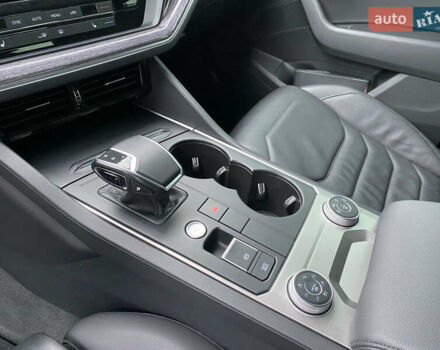 Черный Фольксваген Туарег, объемом двигателя 2.99 л и пробегом 180 тыс. км за 31700 $, фото 23 на Automoto.ua