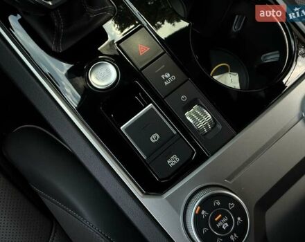 Черный Фольксваген Туарег, объемом двигателя 2.97 л и пробегом 138 тыс. км за 56800 $, фото 57 на Automoto.ua