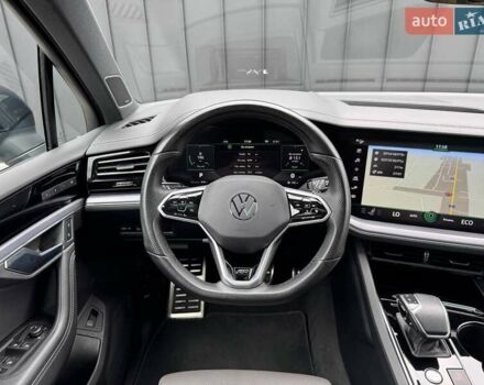 Черный Фольксваген Туарег, объемом двигателя 3 л и пробегом 116 тыс. км за 60900 $, фото 26 на Automoto.ua