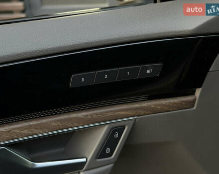 Чорний Фольксваген Туарег, об'ємом двигуна 3.96 л та пробігом 115 тис. км за 57900 $, фото 22 на Automoto.ua