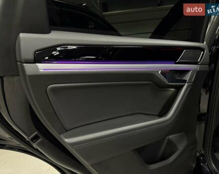 Чорний Фольксваген Туарег, об'ємом двигуна 3.96 л та пробігом 138 тис. км за 64500 $, фото 50 на Automoto.ua