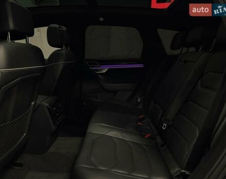 Чорний Фольксваген Туарег, об'ємом двигуна 3.96 л та пробігом 138 тис. км за 64500 $, фото 52 на Automoto.ua