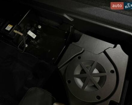 Чорний Фольксваген Туарег, об'ємом двигуна 3.96 л та пробігом 138 тис. км за 64500 $, фото 68 на Automoto.ua