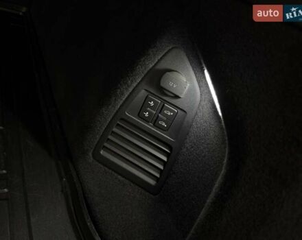 Чорний Фольксваген Туарег, об'ємом двигуна 3.96 л та пробігом 138 тис. км за 64500 $, фото 66 на Automoto.ua