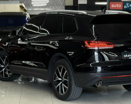 Черный Фольксваген Туарег, объемом двигателя 2.97 л и пробегом 100 тыс. км за 51999 $, фото 12 на Automoto.ua