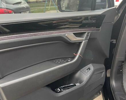 Черный Фольксваген Туарег, объемом двигателя 2.97 л и пробегом 208 тыс. км за 42000 $, фото 12 на Automoto.ua