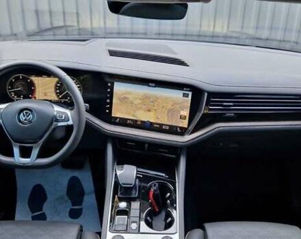 Черный Фольксваген Туарег, объемом двигателя 2.97 л и пробегом 66 тыс. км за 58800 $, фото 16 на Automoto.ua