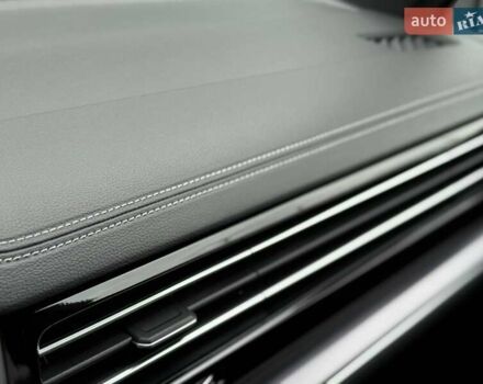 Черный Фольксваген Туарег, объемом двигателя 3 л и пробегом 116 тыс. км за 60900 $, фото 30 на Automoto.ua