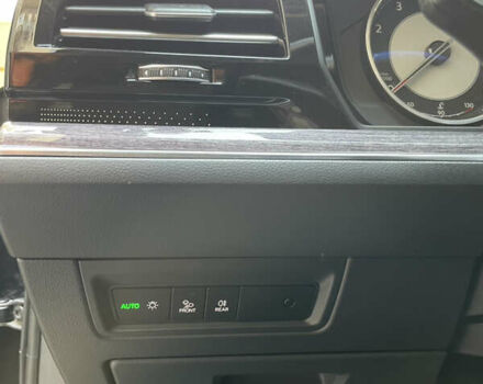 Черный Фольксваген Туарег, объемом двигателя 3 л и пробегом 80 тыс. км за 50000 $, фото 22 на Automoto.ua