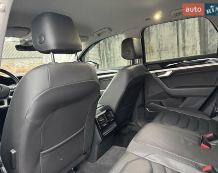 Чорний Фольксваген Туарег, об'ємом двигуна 2.97 л та пробігом 155 тис. км за 42900 $, фото 45 на Automoto.ua